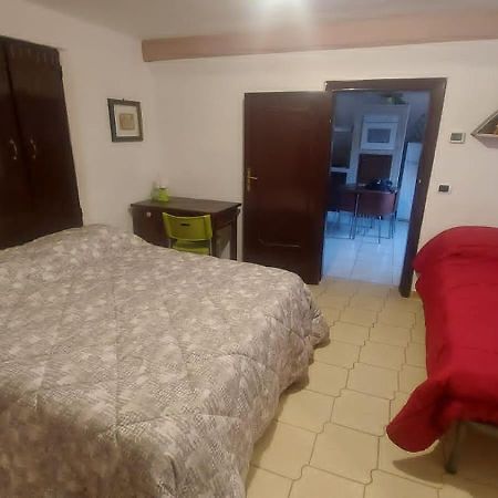 Bed and Breakfast Casale Di Pesche Экстерьер фото